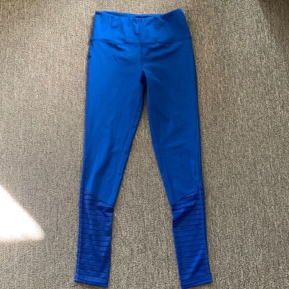 EUC peaches royal blue mesh striped leggings! Size S - Picture 1 of 4